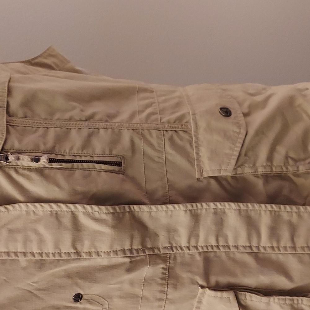 Utility vest - Picture 2 of 5